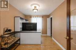 28 MARL CREEK DRIVE | Springwater Ontario | Slide Image Ten
