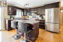 28 MARL CREEK DRIVE | Springwater Ontario | Slide Image Fifteen