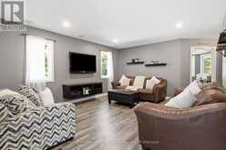 30 INETT WAY | Fergus Ontario | Slide Image Seven