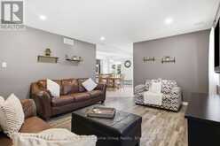 30 INETT WAY | Fergus Ontario | Slide Image Eight