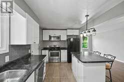 408 WALNUT STREET | Collingwood Ontario | Slide Image Ten