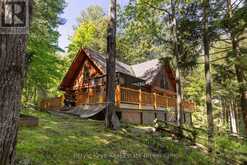 22-26 TAYLOR ISLAND | Gravenhurst Ontario | Slide Image Fifteen