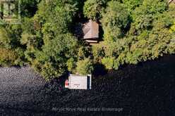 22-26 TAYLOR ISLAND | Gravenhurst Ontario | Slide Image Six