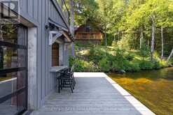 22-26 TAYLOR ISLAND | Gravenhurst Ontario | Slide Image Nine