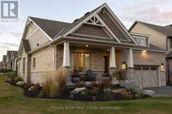 14 CHARLES MORLEY BOULEVARD | Huntsville Ontario | Slide Image Six