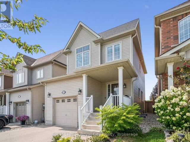 113 COURTNEY STREET Fergus Ontario, N1M 0E3 - 3 Bedrooms Home For Sale