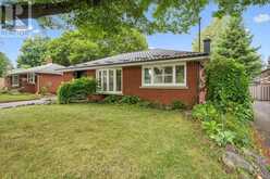 10 SUMAC PLACE | Guelph Ontario | Slide Image Four