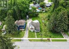34 YOUNG STREET | Bracebridge Ontario | Slide Image Eleven