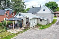 34 YOUNG STREET | Bracebridge Ontario | Slide Image Six