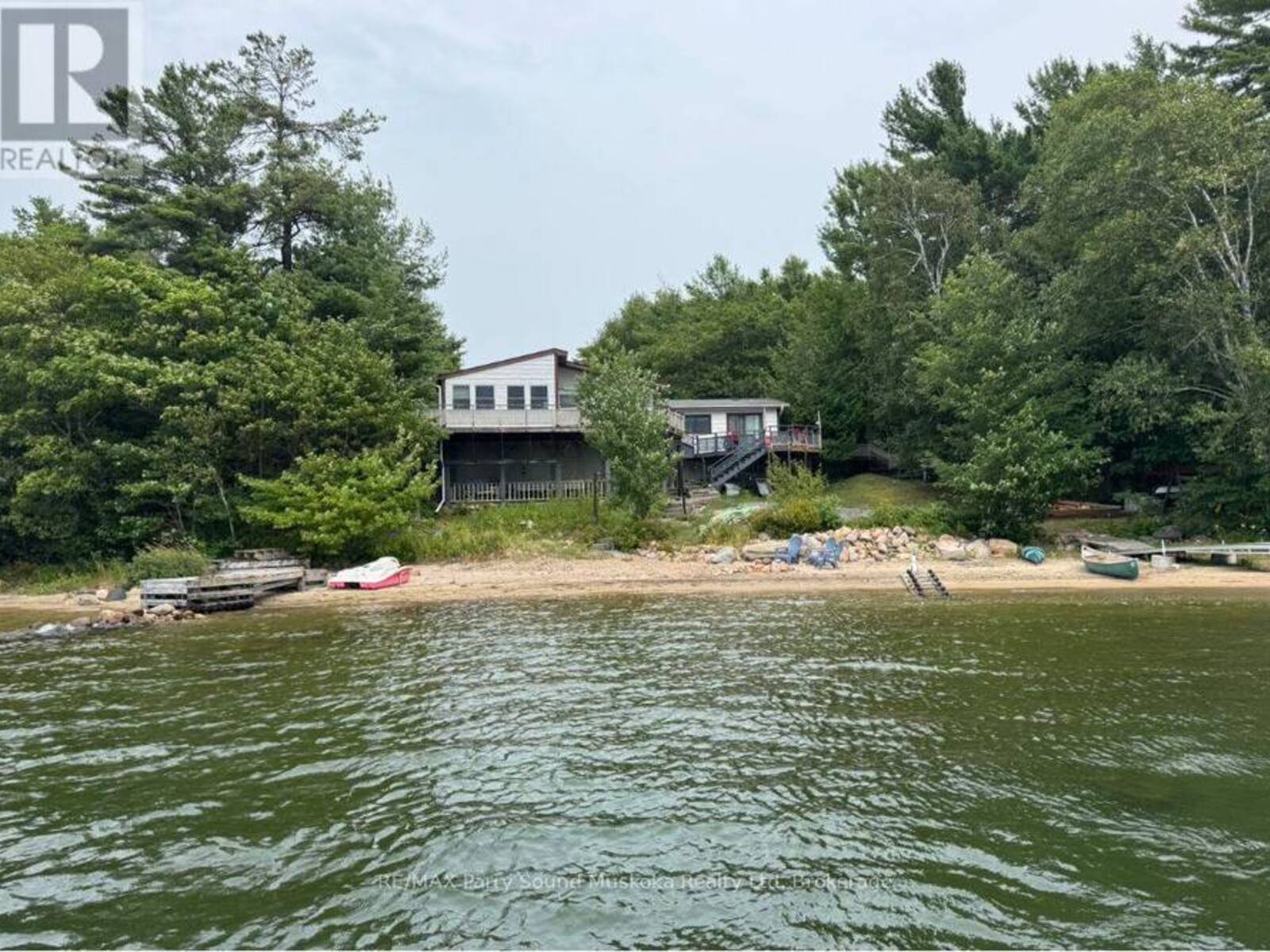 A60-17 PENTECOST ISLAND, Pointe au Baril, Ontario P0G 1K0