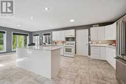 90 WHITE BARK WAY | Centre Wellington Ontario | Slide Image Nine