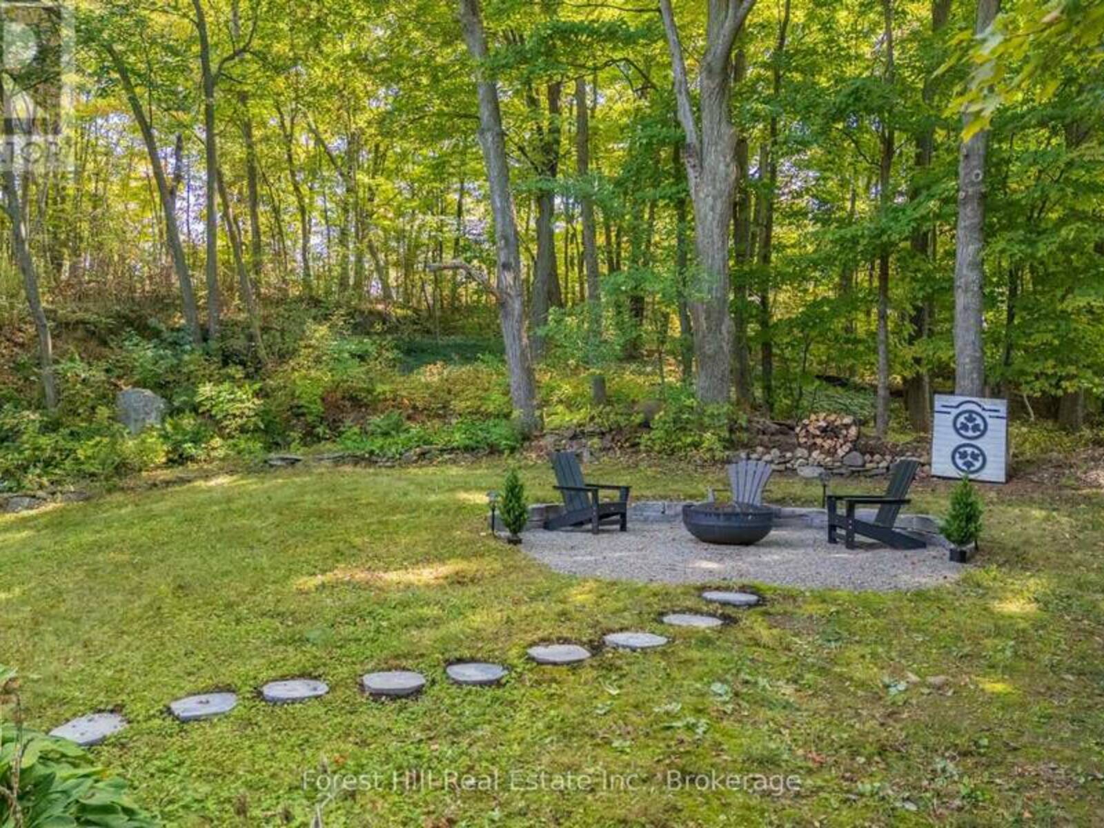 1 MAPLECREST COURT, Huntsville, Ontario P1H 1G2