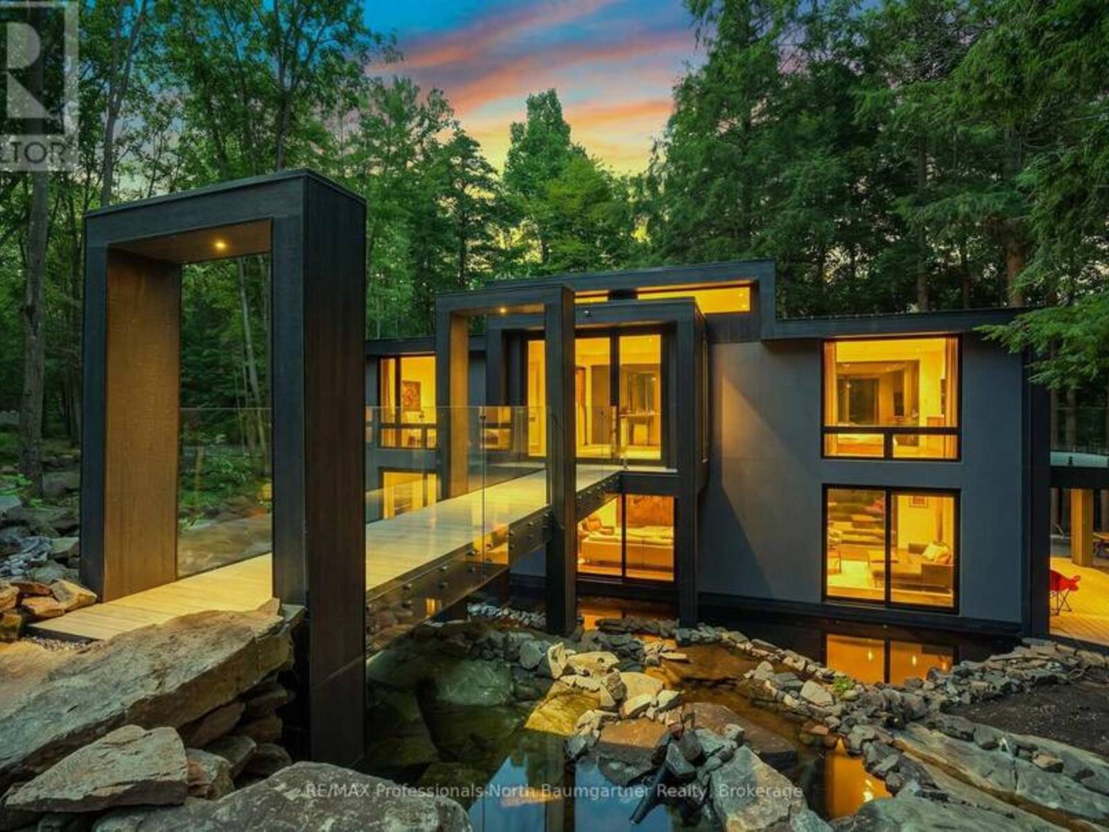 1433 BUCKSLIDE ROAD, Haliburton, Ontario K0M 1S0
