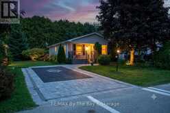11 INDIANA AVENUE | Wasaga Beach Ontario | Slide Image Nineteen