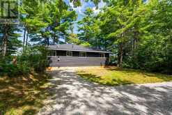 COTTAGE - 1055 WEST BANK DRIVE | Gravenhurst Ontario | Slide Image Ten