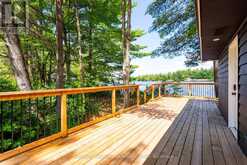 COTTAGE - 1055 WEST BANK DRIVE | Gravenhurst Ontario | Slide Image Forty