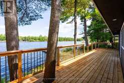COTTAGE - 1055 WEST BANK DRIVE | Gravenhurst Ontario | Slide Image Six