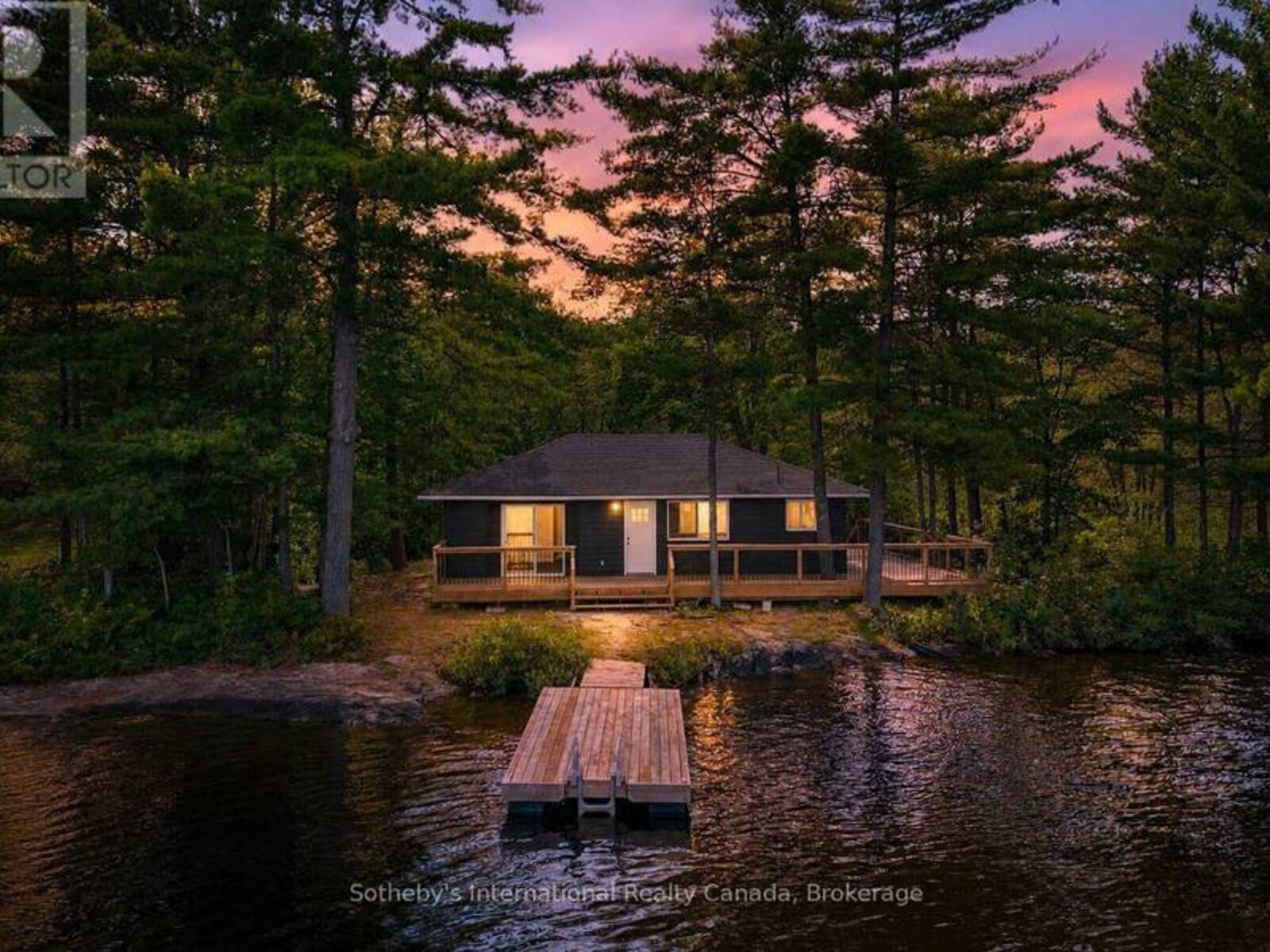 COTTAGE - 1055 WEST BANK DRIVE, Gravenhurst, Ontario P0E 1G0
