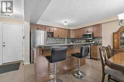 58 WALKER WAY | Guelph Ontario | Slide Image Thirteen