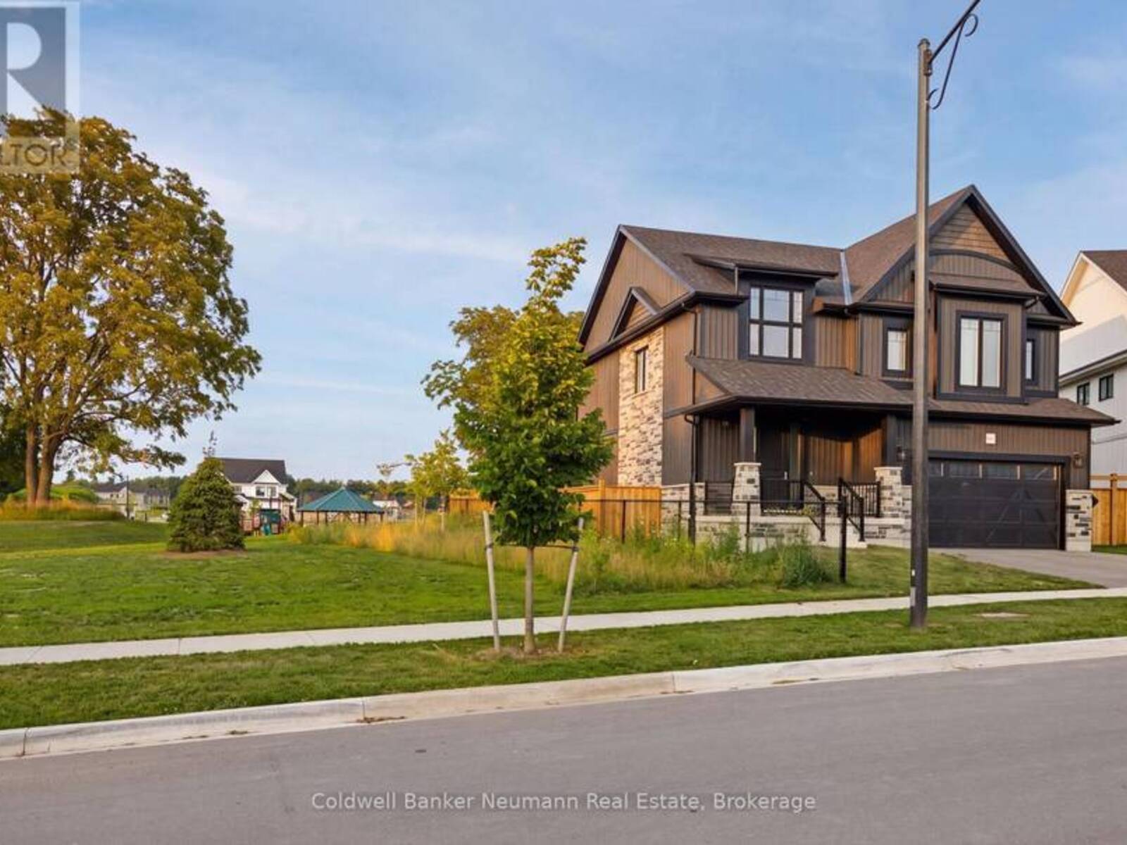 108 HAYLOCK AVENUE, Elora, Ontario N0B 1S0