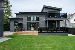 118 BARTON BOULEVARD | The Blue Mountains Ontario | Slide Image Three