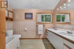 1039 SOUTH WASEOSA LAKE ROAD | Huntsville Ontario | Slide Image Seventeen