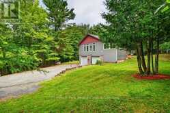 1039 SOUTH WASEOSA LAKE ROAD | Huntsville Ontario | Slide Image Thirty-two