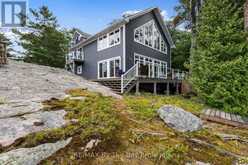 31 GIDLEY TURNPIKE | Honey Harbour Ontario | Slide Image Thirteen