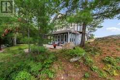 31 GIDLEY TURNPIKE | Honey Harbour Ontario | Slide Image Fourteen