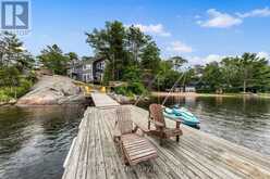 31 GIDLEY TURNPIKE | Honey Harbour Ontario | Slide Image Two