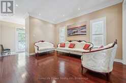 15 LUCKY LANE | Brampton Ontario | Slide Image Six