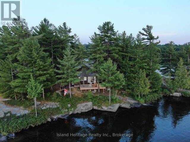 2 TROUT LAKE ISLAND Parry Sound Ontario, P2A 2Z1 - 2 Bedrooms Waterfront Home For sale