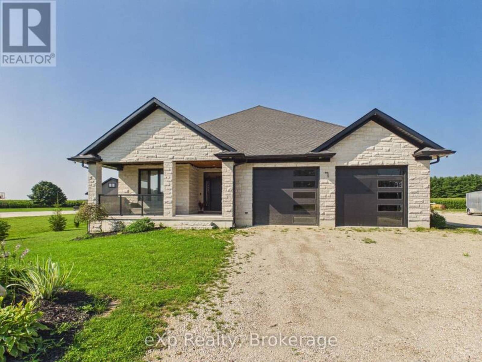 7 WEISS DRIVE, Formosa, Ontario N0G 1W0