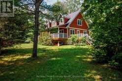 1003 HERON LANE | Gravenhurst Ontario | Slide Image One