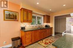 1003 HERON LANE | Gravenhurst Ontario | Slide Image Thirteen