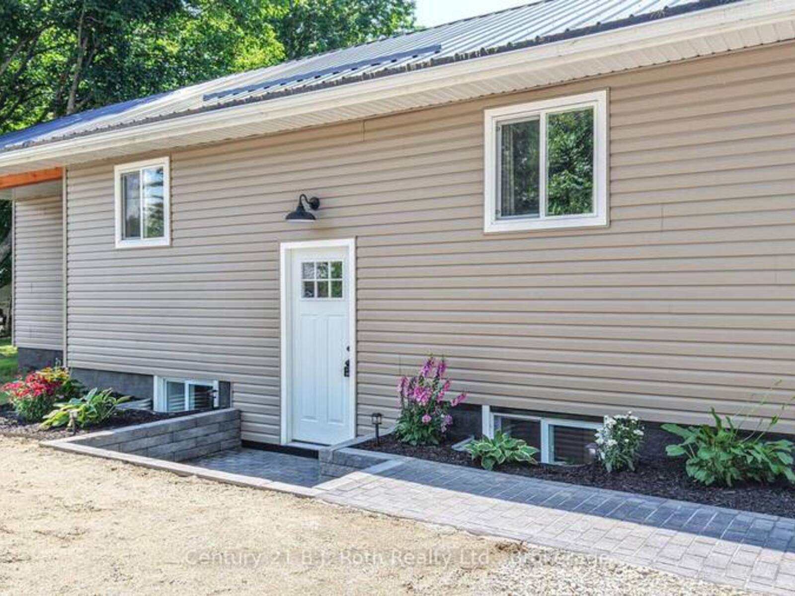 3332 CLEVELAND AVENUE, Severn, Ontario L0K 1G0