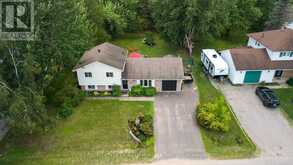 45 KEVIN CRESCENT | Bracebridge Ontario | Slide Image Thirty-four