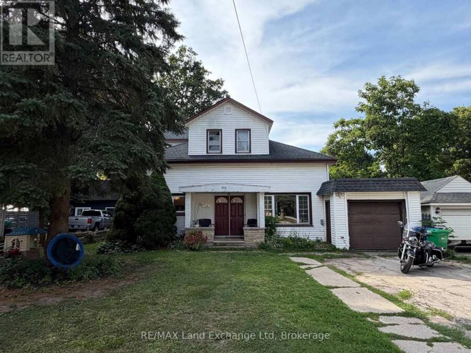 204 MINNIE STREET, Wingham, Ontario N0G 2W0