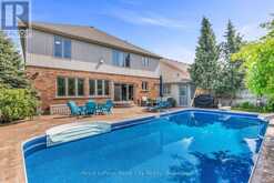 36 BLAIR DRIVE | Guelph Ontario | Slide Image Twelve
