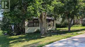 18 SUSAN STREET W | Huntsville Ontario | Slide Image Twenty-three