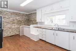 18 SUSAN STREET W | Huntsville Ontario | Slide Image Eight