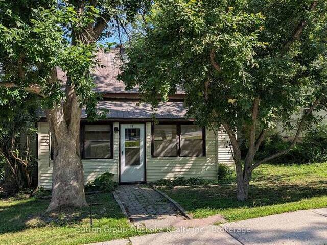 18 SUSAN STREET W Huntsville Ontario, P1H 1X4 - 3 Bedrooms Home For Sale