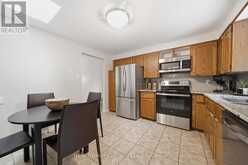 39 WAGONERS TRAIL | Guelph Ontario | Slide Image Sixteen