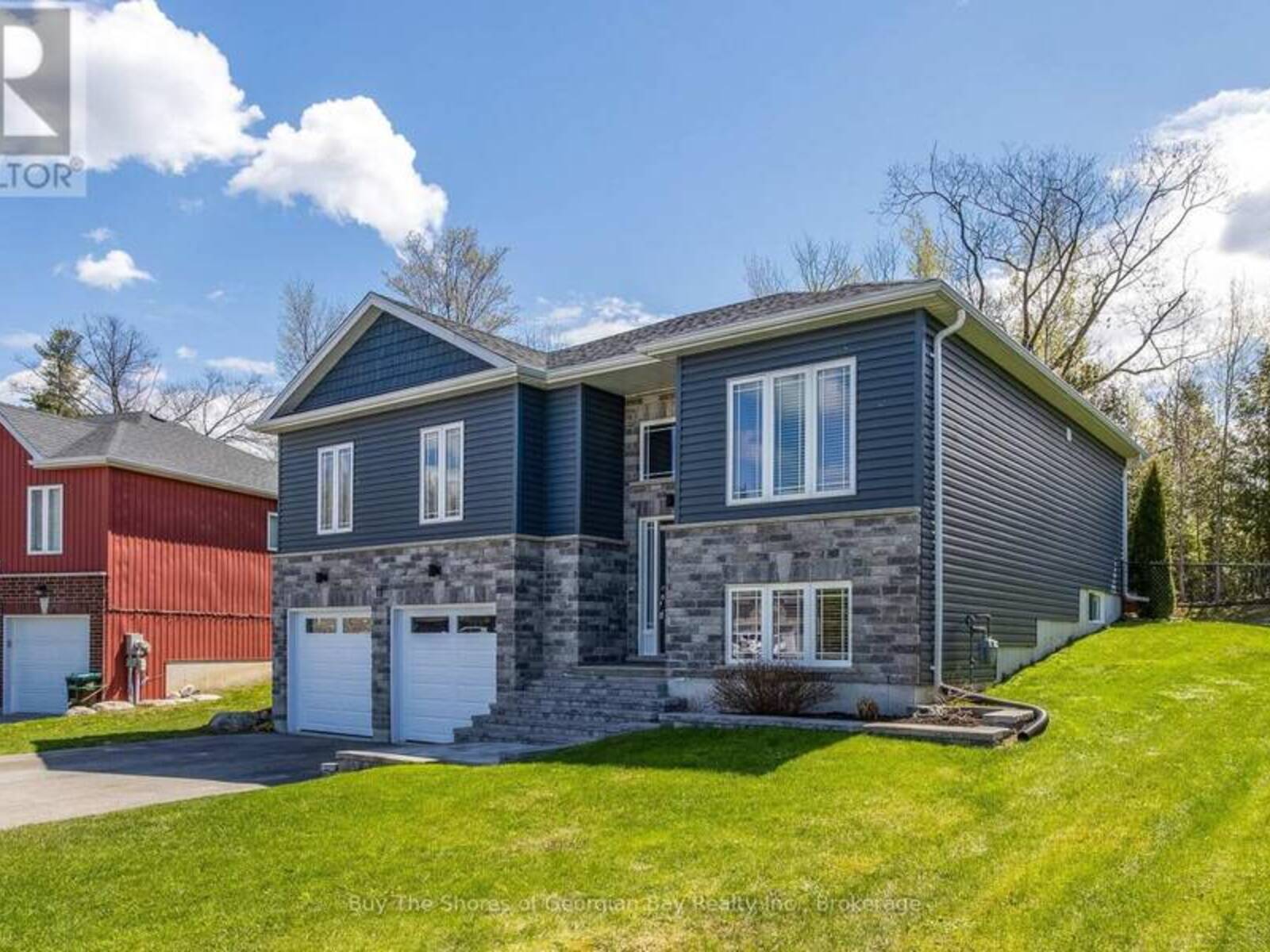 11 RALPH DALTON BOULEVARD, Tay, Ontario L0K 2A0