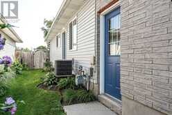 402 DOUGLAS STREET | Stratford Ontario | Slide Image Thirty-two