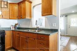 402 DOUGLAS STREET | Stratford Ontario | Slide Image Nine