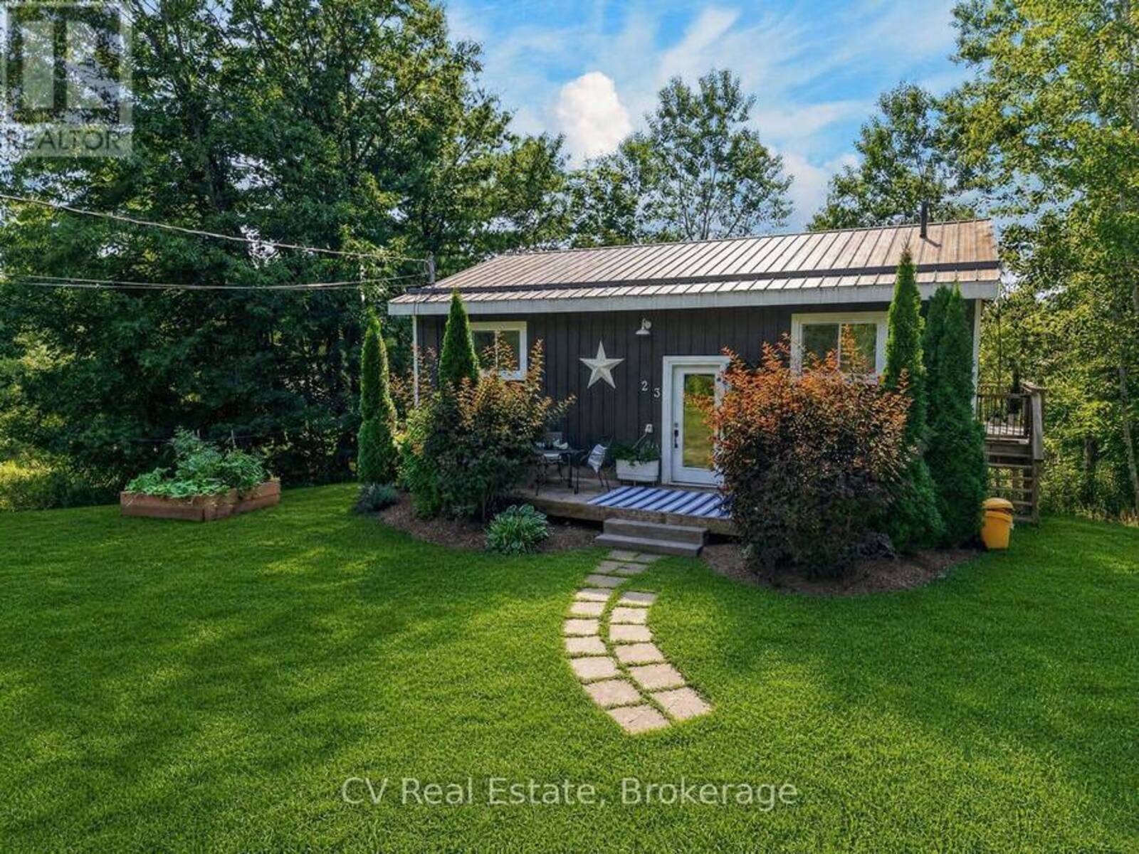 23 LOCK STREET, Rosseau, Ontario P0C 1J0