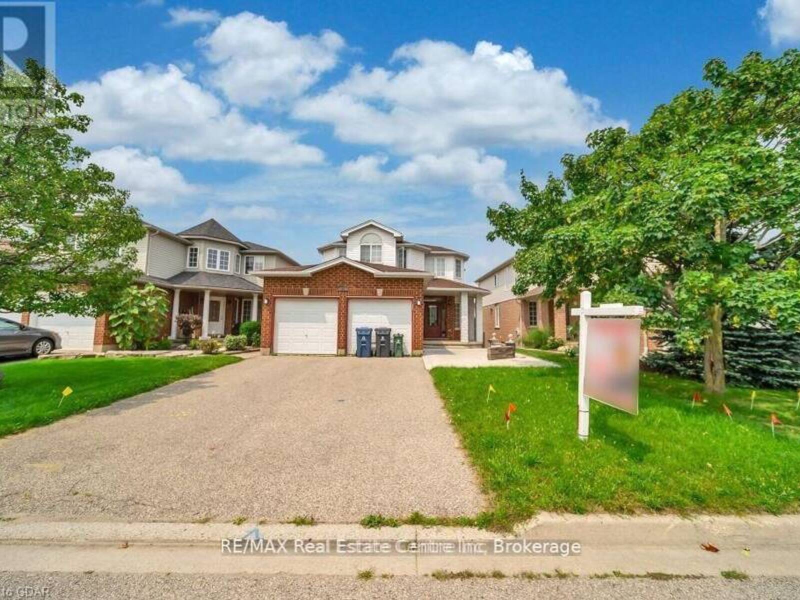 61 MOFFATT LANE, Guelph, Ontario N1G 5E8