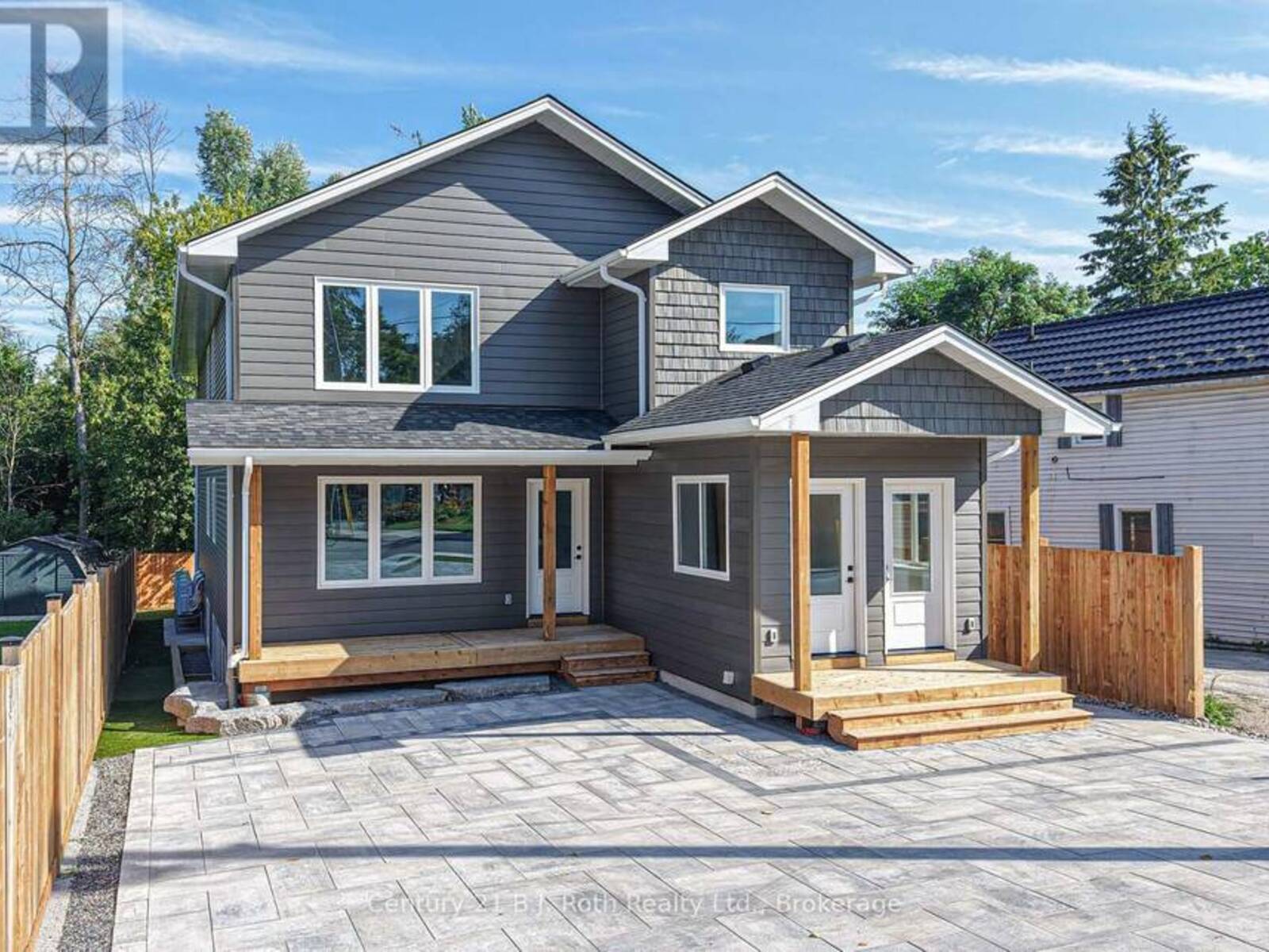 165 BARRIE ROAD, Orillia, Ontario L3V 2P6