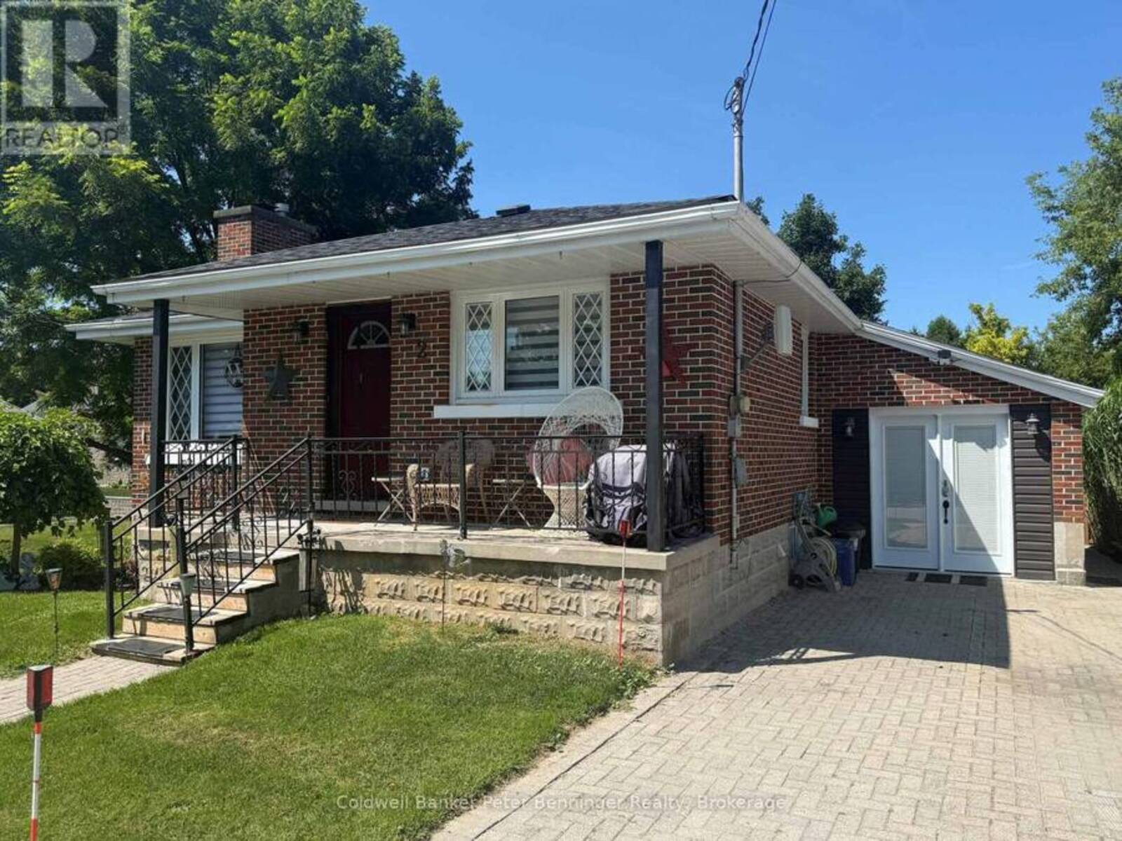 2 ELGIN STREET, Walkerton, Ontario N0G 2V0